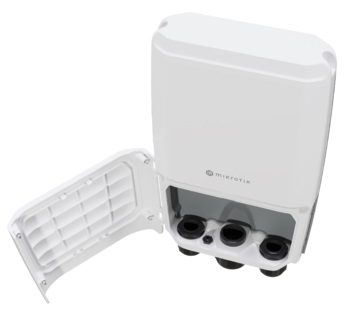 Коммутатор MikroTik CRS305-1G-4S+OUT