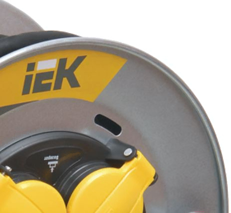 Удлинитель на катушке IEK Professional УК30 (WKP17-16-04-30-44)