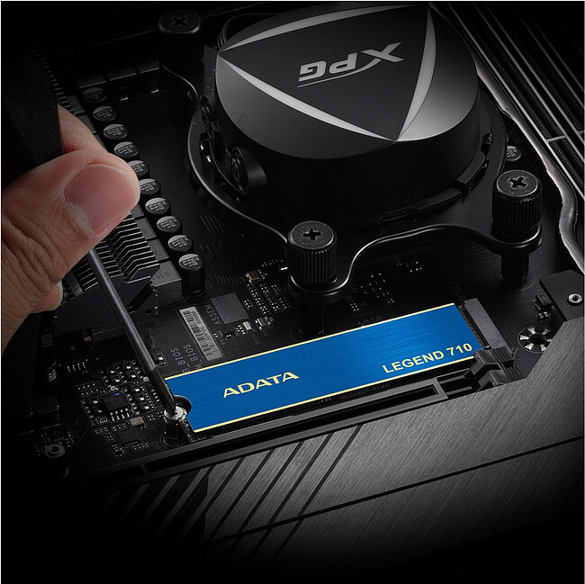 SSD диск A-Data Legend 710 M.2 (ALEG-710-2TCS)