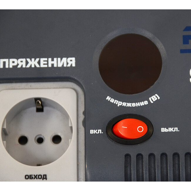 Стабилизатор напряжения Rucelf SRW-1000-D