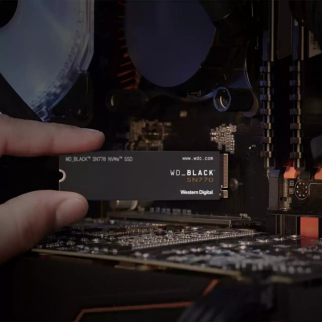 SSD диск WD Black SN770 NVMe 1TB (WDS100T3X0E)