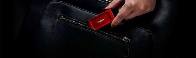 Внешний накопитель Kingston XS1000R 1TB (SXS1000R/1000GA)