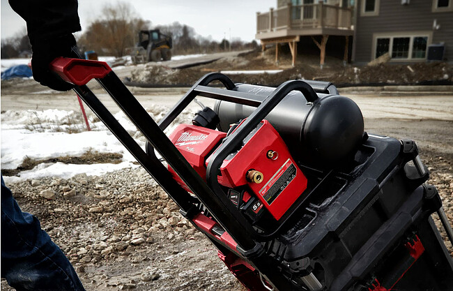 Автомобильный компрессор Milwaukee M18 FAC-0 FUEL (4933472166)