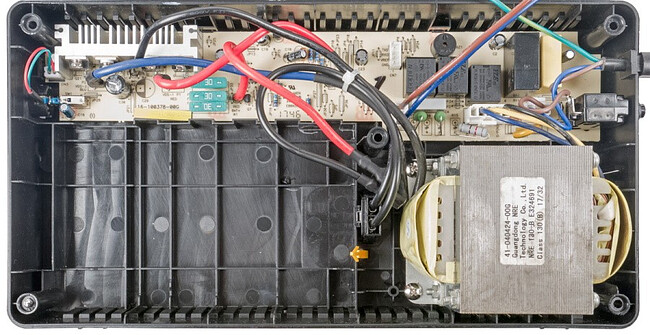 Источник бесперебойного питания APC Easy UPS BV 650VA (BV650I-GR)