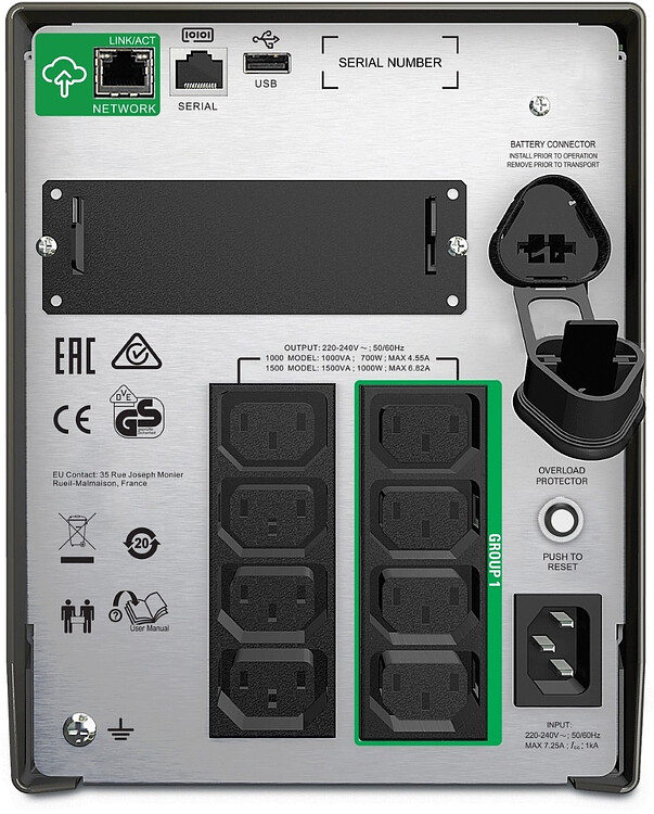 Источник бесперебойного питания APC Smart-UPS SMT2200IC черный