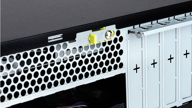 Корпус In Win CJ708BL IP-S265AU7-2 (6137379)