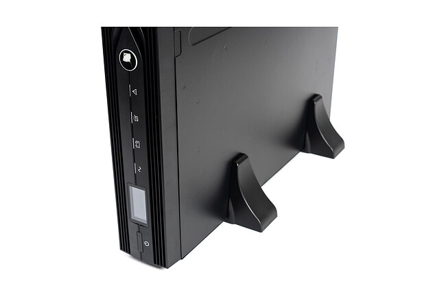 Источник бесперебойного питания Бастион Skat 1500-RACK-ON-3X9-E P3 черный (8765)