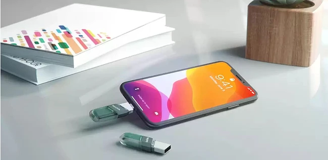 USB Flash-накопитель SanDisk SDIX90N-064G-GN6NN 64GB