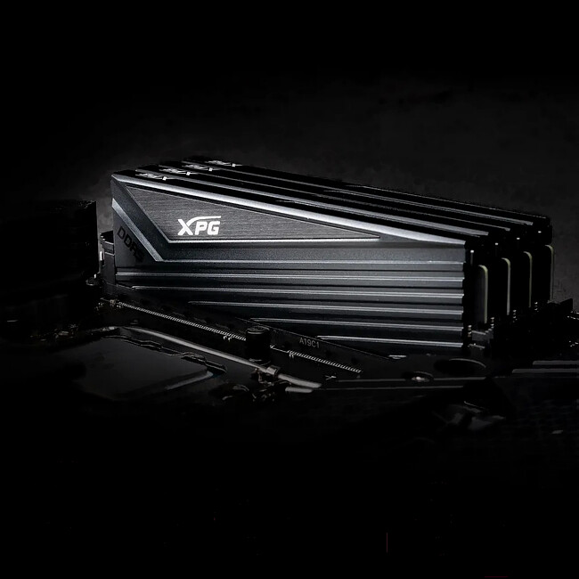 Оперативная память A-Data XPG Caster 32GB DDR5 PC5-48000 (AX5U6000C3016G-DCCAGY)