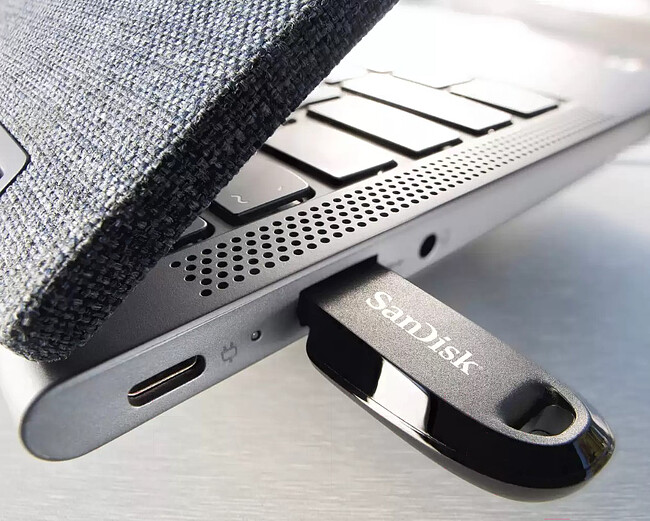 USB Flash-накопитель SanDisk SDCZ550-128G-G46