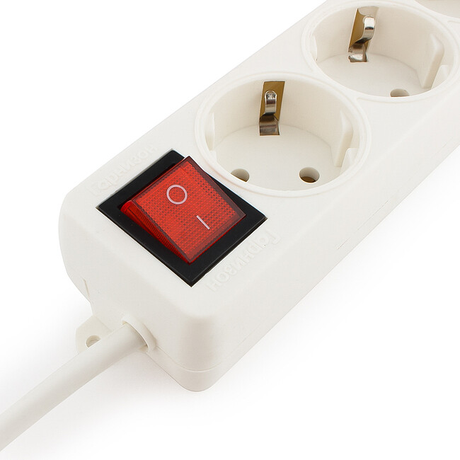 Сетевой фильтр Гарнизон ELB-G4-W-5 белый