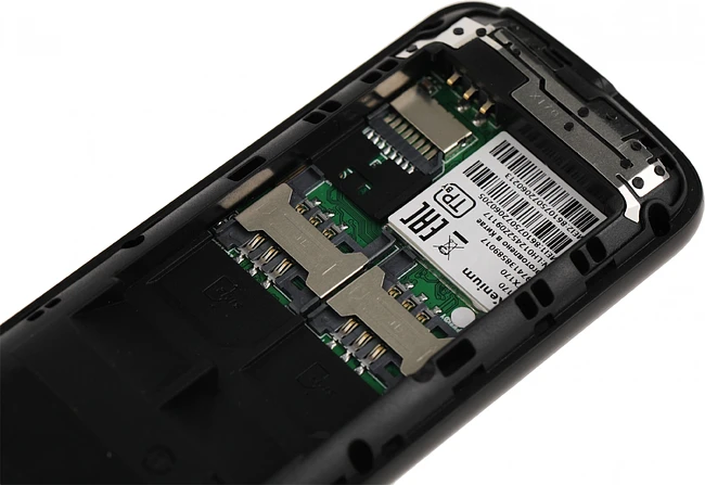 Мобильный телефон Philips Xenium X170 черный (CTX170BK/00)
