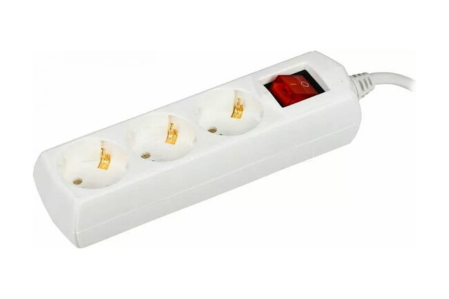 Удлинитель IEK У03В WYP10-10-03-05-ZK-G белый Удлинитель IEK У03В WYP10-10-03-05-ZK-G белый