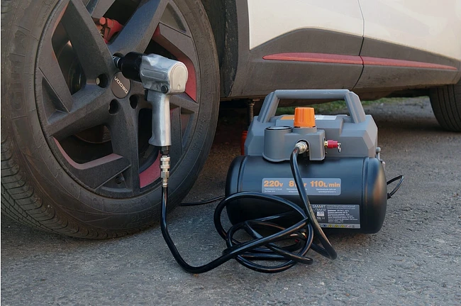 Автомобильный компрессор Berkut Smart Power SAC-400 (ББ-00003242)