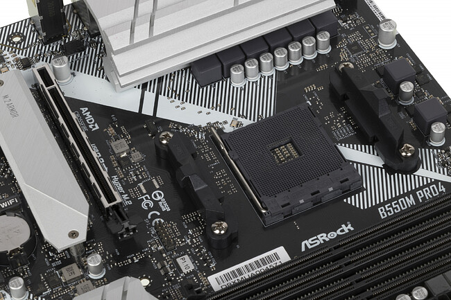 Материнская плата ASRock B550M Pro4 DDR4