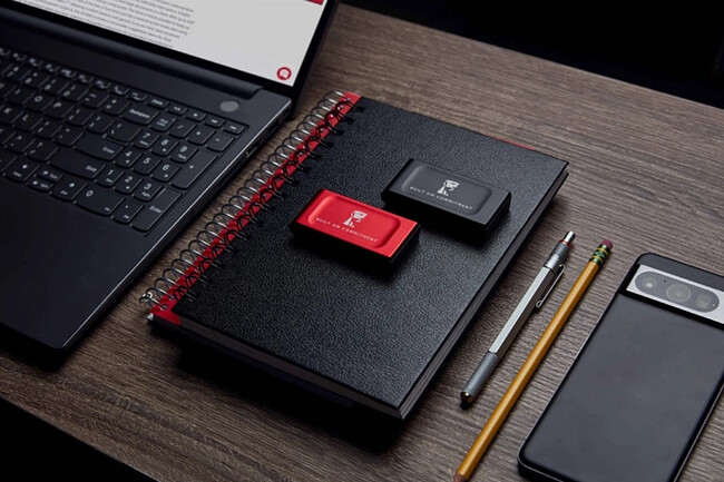 Внешний накопитель Kingston XS1000 1TB (SXS1000/1000GA)