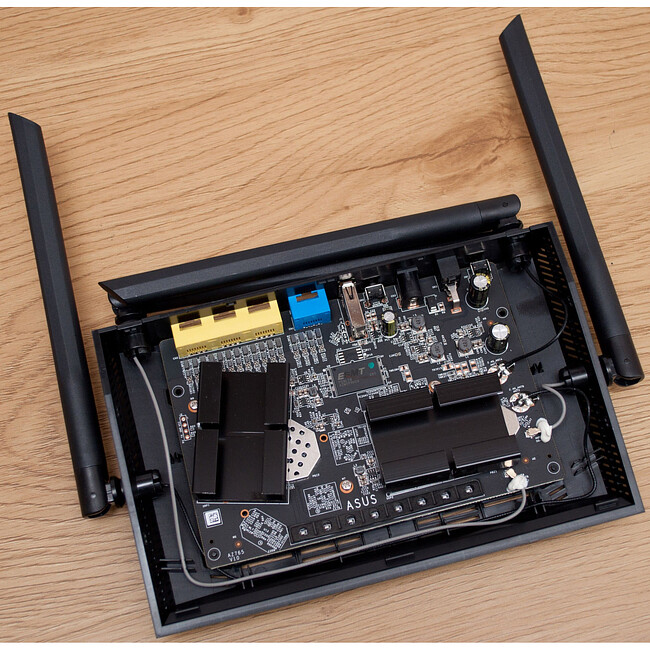 Wi-Fi роутер ASUS RT-AX53U
