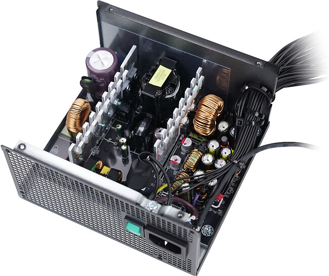 Блок питания DeepCool GamerStorm PF650X 650W черный (R-PF650X-HD0B-WGEU)