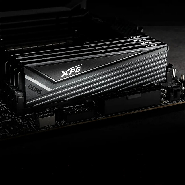 Оперативная память A-Data XPG Caster 32GB DDR5 PC5-48000 (AX5U6000C3016G-DCCAGY)