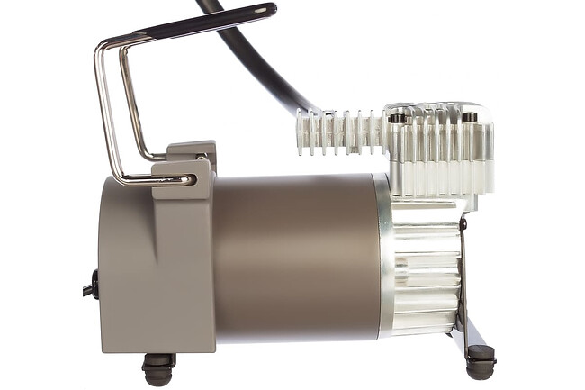 Автомобильный компрессор Berkut R17