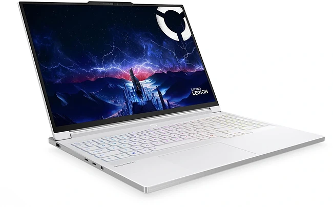 Ноутбук Lenovo Legion 7 16IAX10 White (83KY0051RK)