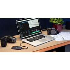 Внешний накопитель SanDisk Extreme Pro Portable V2 1TB (SDSSDE81-1T00-G25)