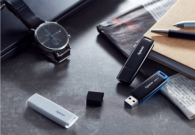 USB Flash-накопитель Apacer AH336 64GB черный (AP64GAH336B-1)