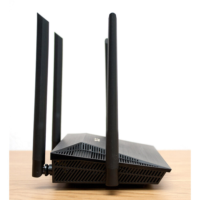 Wi-Fi роутер ASUS RT-AX53U