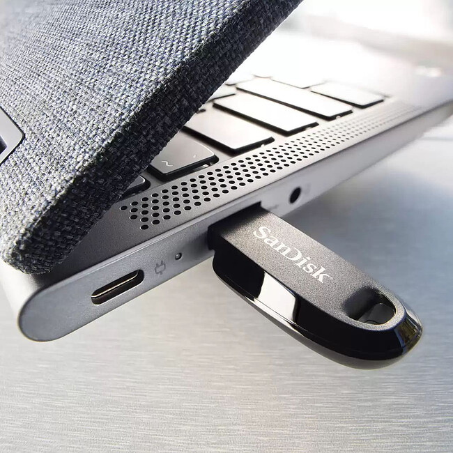 USB Flash-накопитель SanDisk SDCZ550-128G-G46