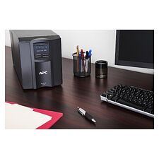 Источник бесперебойного питания APC Smart-UPS черный (SMT1000IC )