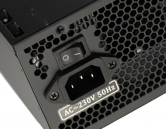 Блок питания Accord ACC-650W-NP