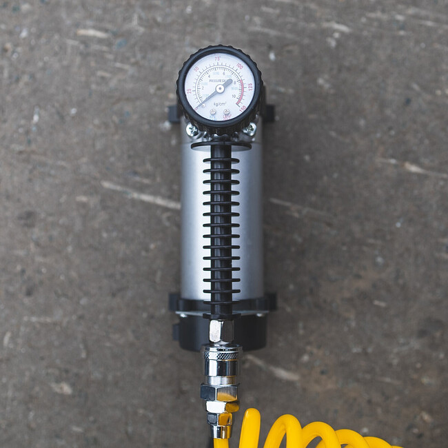 Автомобильный компрессор Starwind CC-280