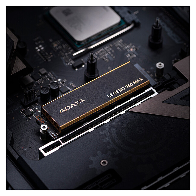 SSD диск A-Data Legend 960 Max 4Tb (ALEG-960M-4TCS)