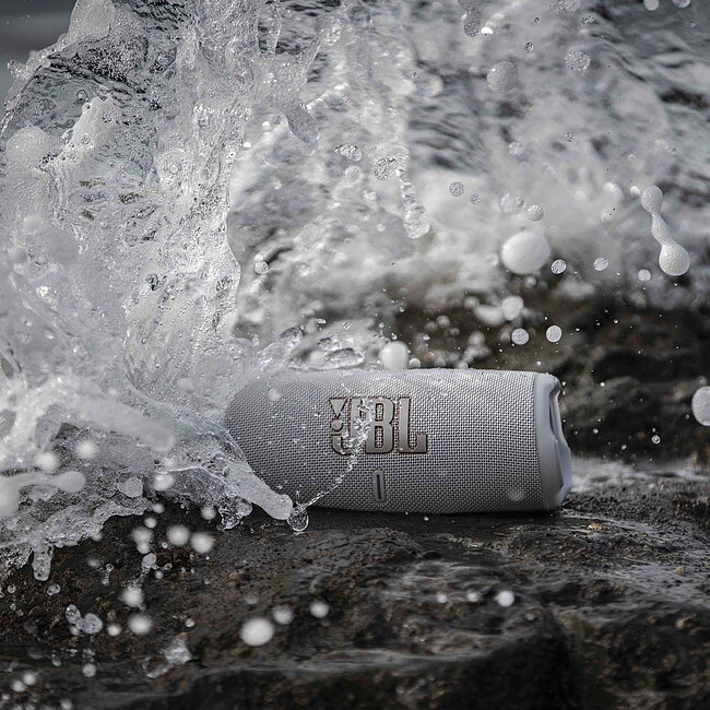 Беспроводная колонка JBL Charge 5 серый (JBLCHARGE5GRY)