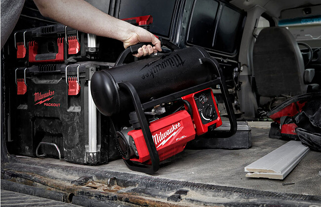 Автомобильный компрессор Milwaukee M18 FAC-0 FUEL (4933472166)