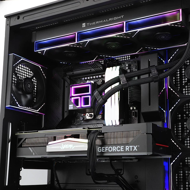Система жидкостного охлаждения для процессора Thermalright Frozen Infinity 360 ARGB черный (F-INFINITY-360-BL)