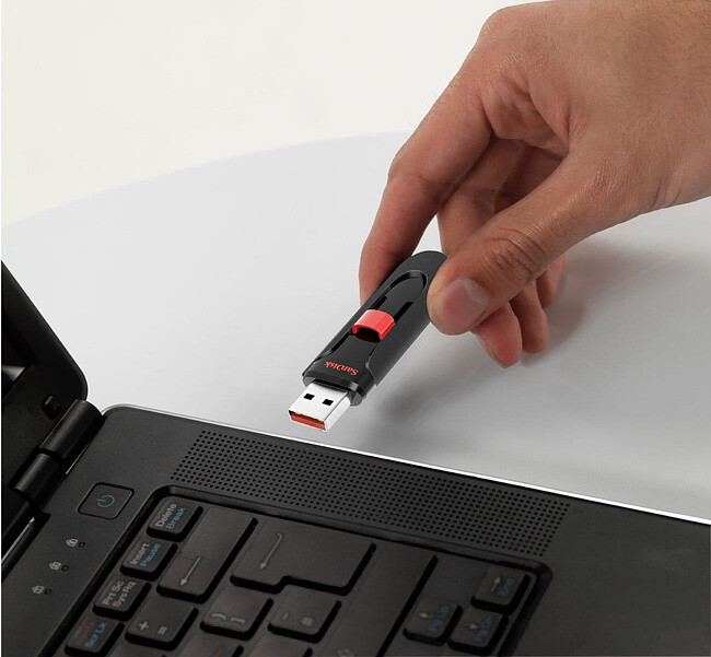 USB Flash-накопитель SanDisk SDCZ600-064G-G35 64GB