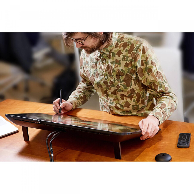 Графический планшет Wacom Cintiq Pro 24 (DTH-2420)