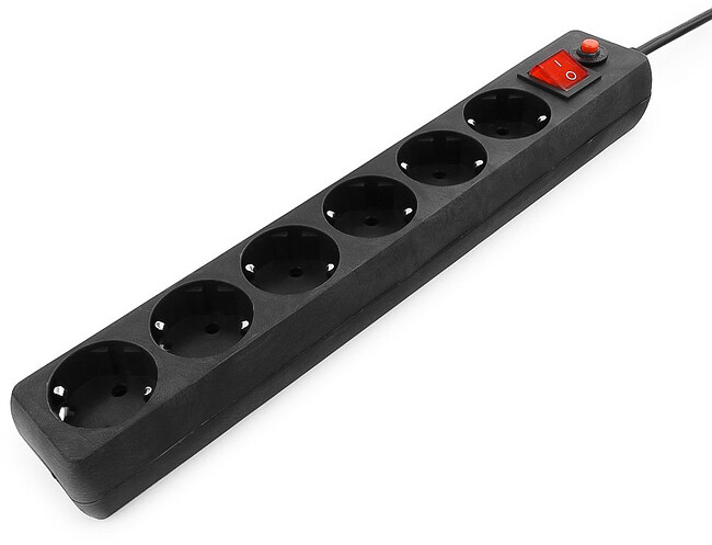 Сетевой фильтр Гарнизон EHB-00,5 6 розеток 0.5 м черный (ЕНВ-0)