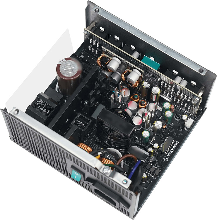 Блок питания DeepCool PN650M 650W Black (R-PN650M-FC0B-EU)