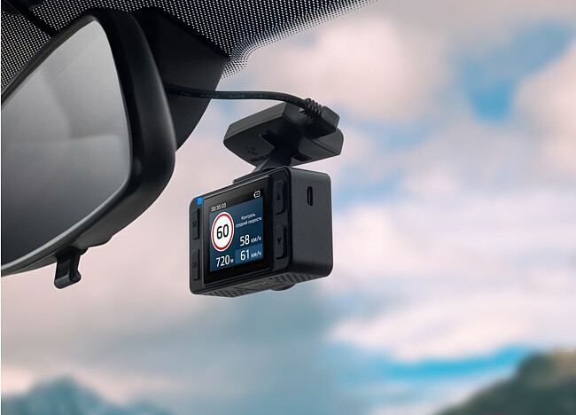 Видеорегистратор-GPS информатор Neoline G-Tech X74 2в1