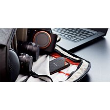 Внешний накопитель SanDisk Extreme Pro Portable V2 1TB (SDSSDE81-1T00-G25)