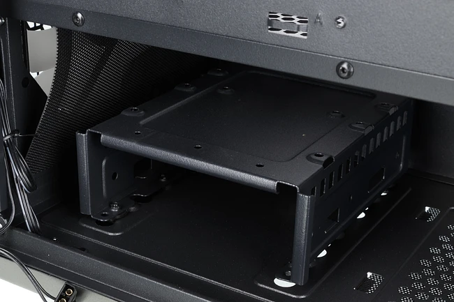 Корпус Aerocool Aero One черный (Frost-G-BK-v1)