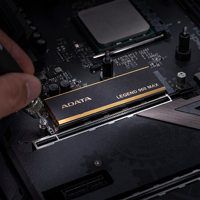SSD диск A-Data Legend 960 Max 2Tb (ALEG-960M-2TCS)