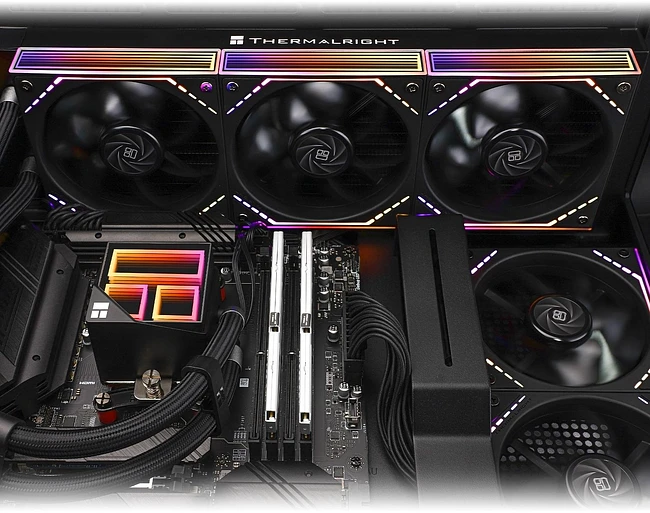 Система жидкостного охлаждения для процессора Thermalright Frozen Infinity 360 ARGB черный (F-INFINITY-360-BL)
