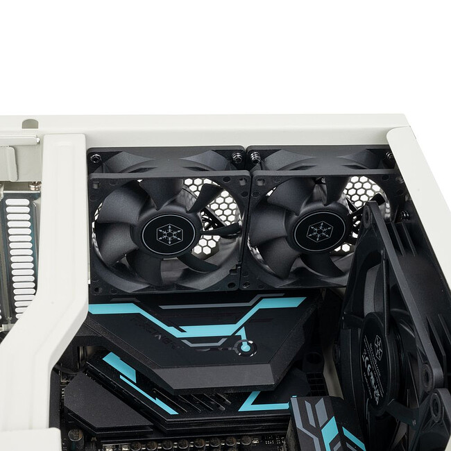 Корпус Silverstone SST-FLP01W (G41FLP01W000020)